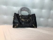 Balenciaga — Balenciaga Ivo 173084 D941G the Giant City “New” — Handbag — resale