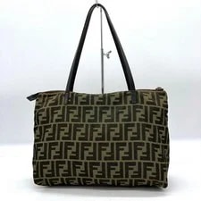 Fendi A4 Zip Auth 2