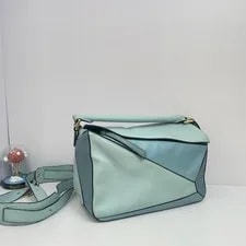 Loewe Puzzle Classic Cowhide 2