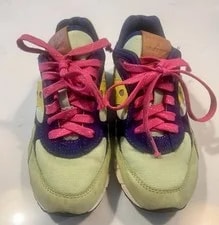 Saucony — Size 4.5 - Saucony 6000 — Sneaker — resale