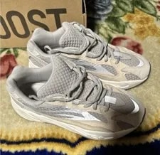 Size 7 - Adidas Yeezy Boost 700 V2 4