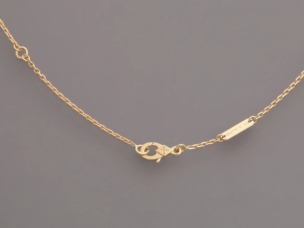 Van Cleef & Arpels LE 18K Yellow Gold Princess Grace Alhambra 4