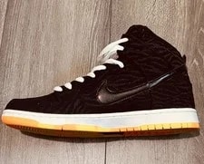 Nike SB — Size 10 - Nike SB Dunk Pro High Skunk — Sneaker — resale