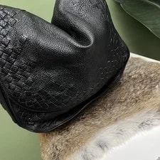 Bottega Veneta Authentic Underarm 30*26*15 4