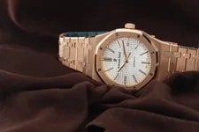 Audemars Piguet Royal Oak 41mm, White Dial - 18kt Rose Gold 15400OR.OO.1220OR.02 4