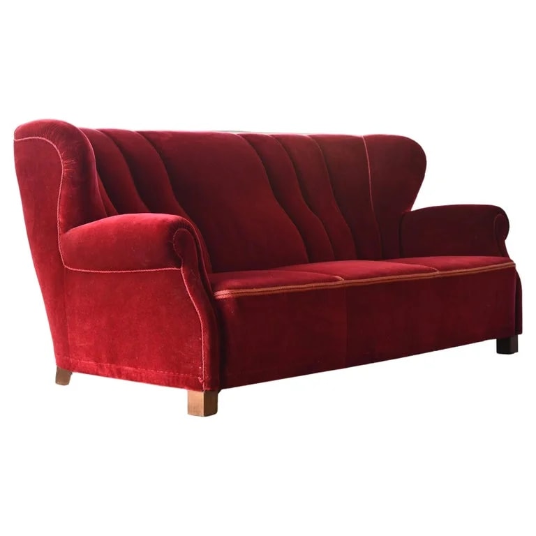 Fritz Hansen — Early Midcentury Club By Fritz Hansen — Furniture — resale
