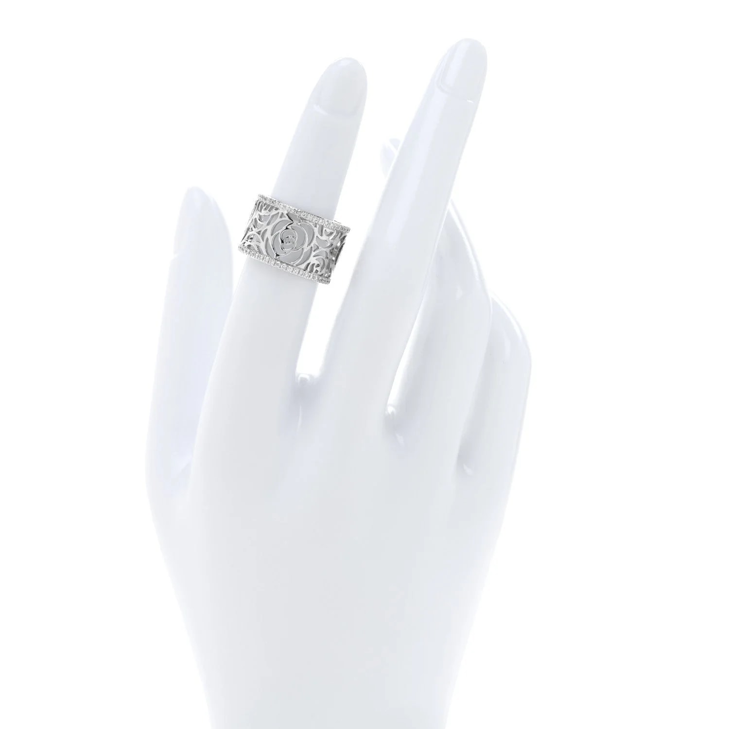 18K White Gold Camellia Ajoure Band 51 5.75 2