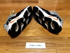 Yeezy Boost 700 Low Adidas 4