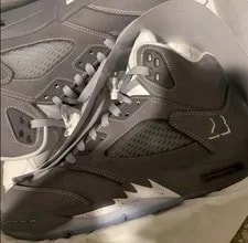 5s, Size 8 Great Condition With BOX( ) 2