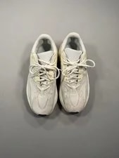Yeezy 700 Analog Colorway Size 10 US Good Condition 4