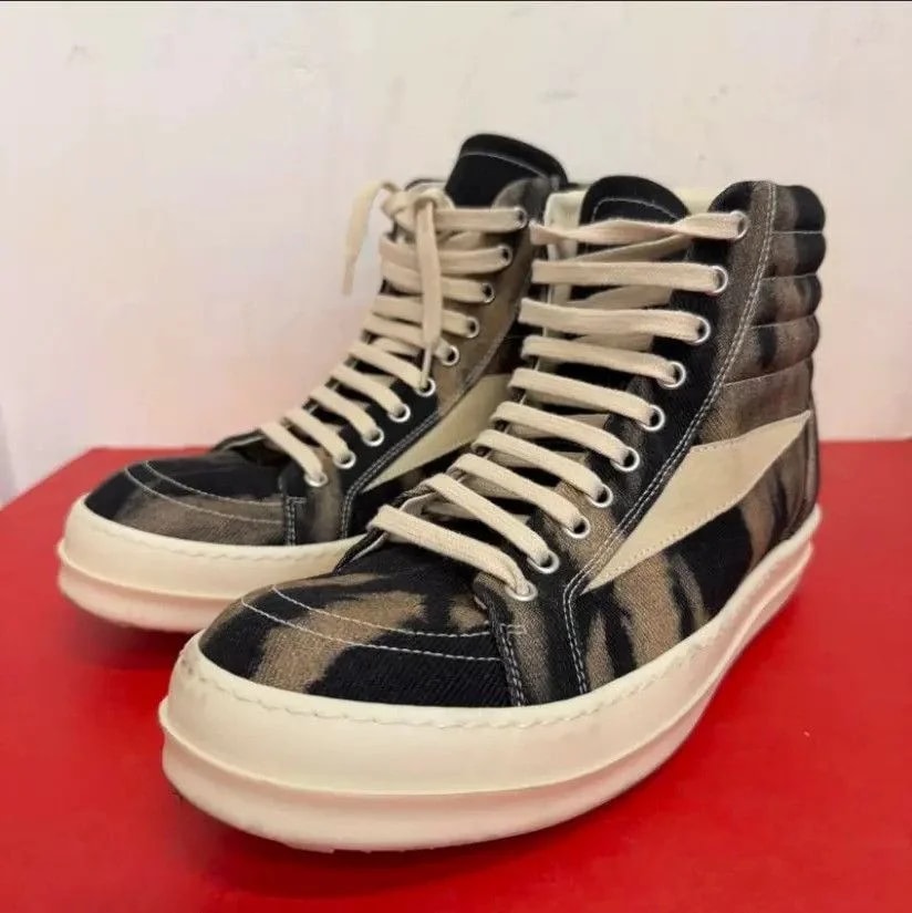 Rick Owens — Rick Owens Grain Cowhide Round‑toe Lace‑up With Side Zip — Sneaker — resale