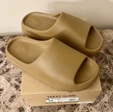 Yeezy Slide , 10. Original Box. $85 2