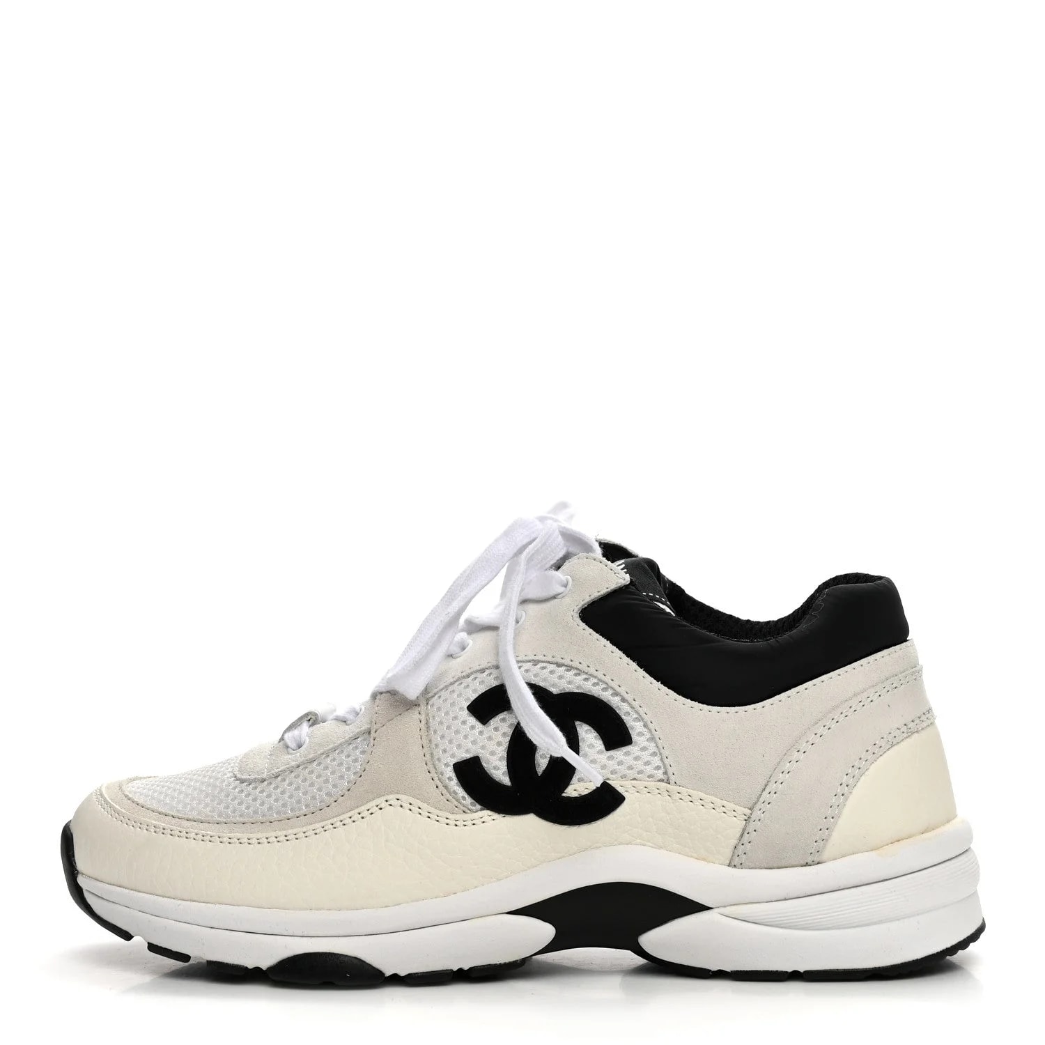 Chanel — Grained CC 39 — Sneaker — resale