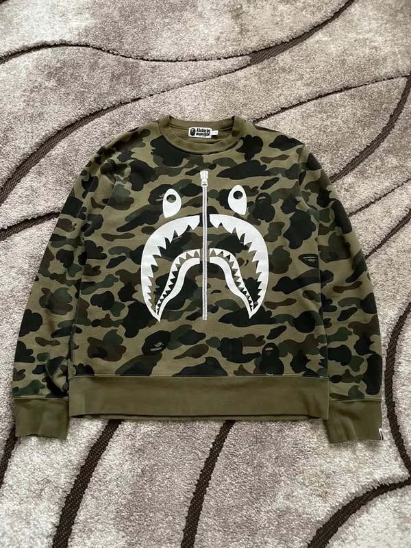 BAPE — Bape Camo Swetshirt — streetwear — resale