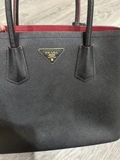 Prada Medium / , Logo , Inner Pockets 4