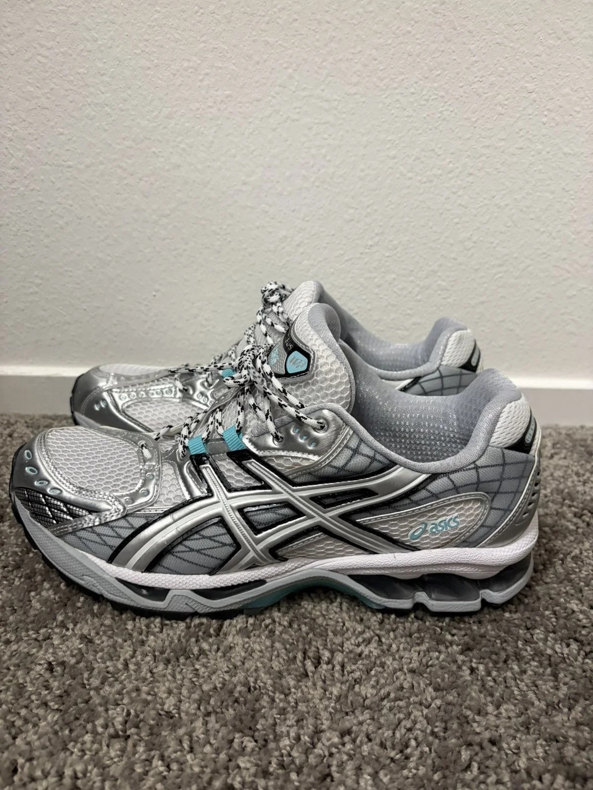 Asics — Sz 9.5 Asics Gel Nimbus 10.1 Tiffany Piedmont — Sneaker — resale