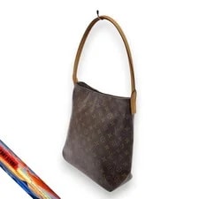 Louis Vuitton Looping AllOver Pattern 2