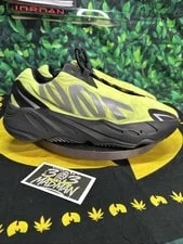 Adidas Yeezy Boost 700 Mnvn 2