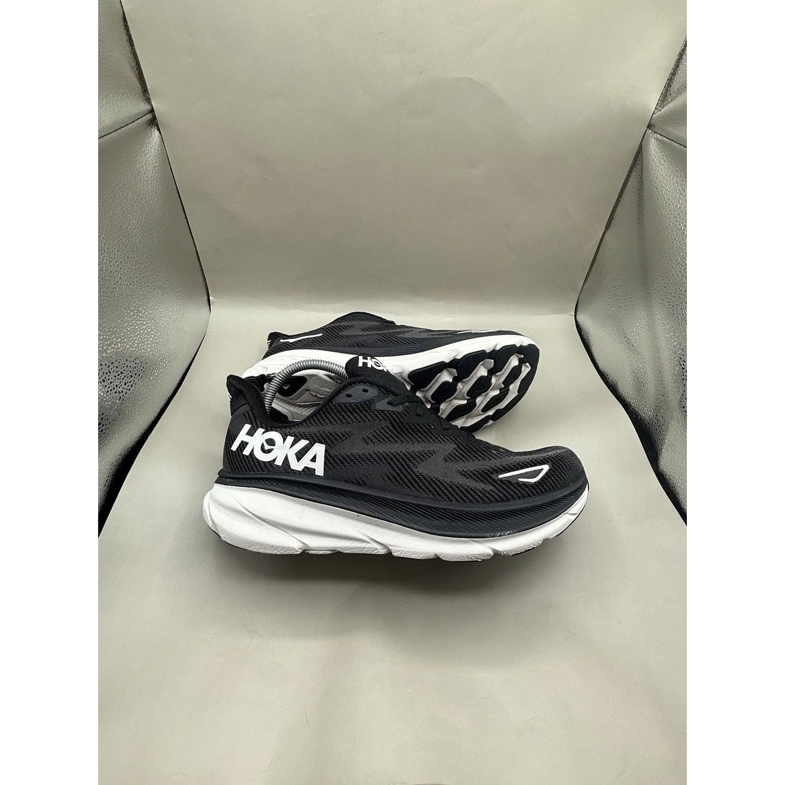 HOKA — Authentic 2023 Hoka Clifton 9 Running — Sneaker — resale