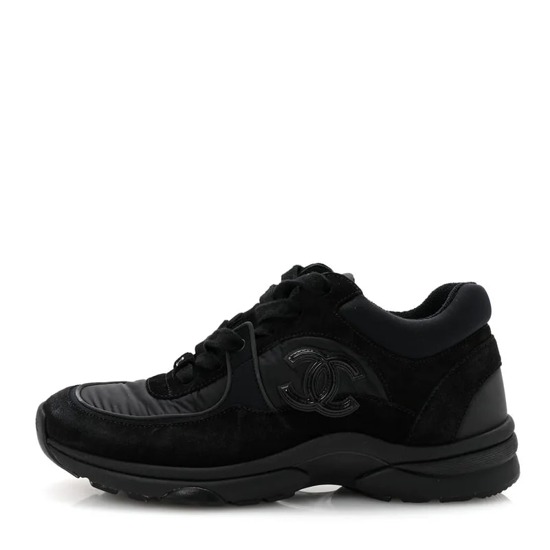 Chanel — Fabric CC Sneakers 37 — Sneaker — resale