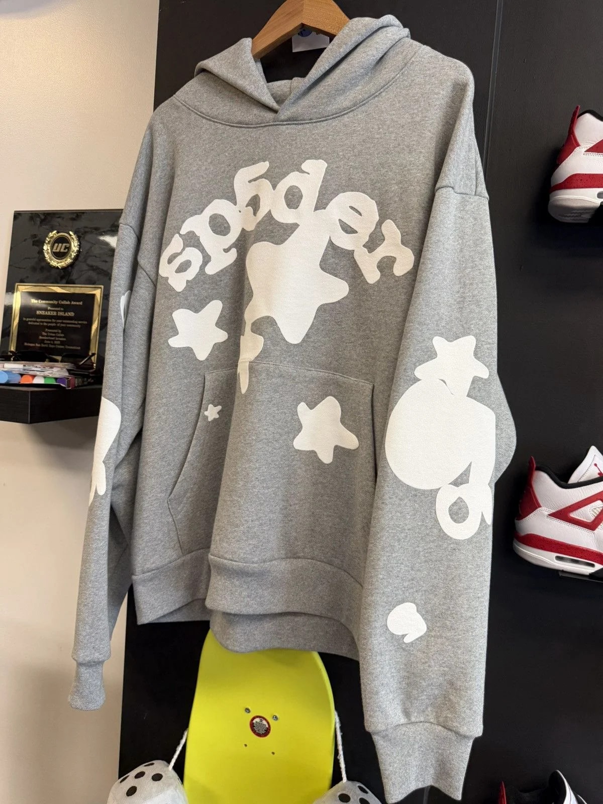 Sp5der — Sp5der Beluga Hoodie Dark Heather — streetwear — resale