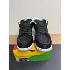 Medicom Toy X Nike SB Dunk Low Be@rbrick ’s 2