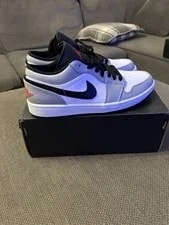 Jordan 1 Low Light 4