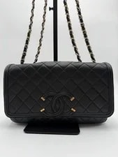 Chanel Filigree Medium Flap With Large CC Logo 2