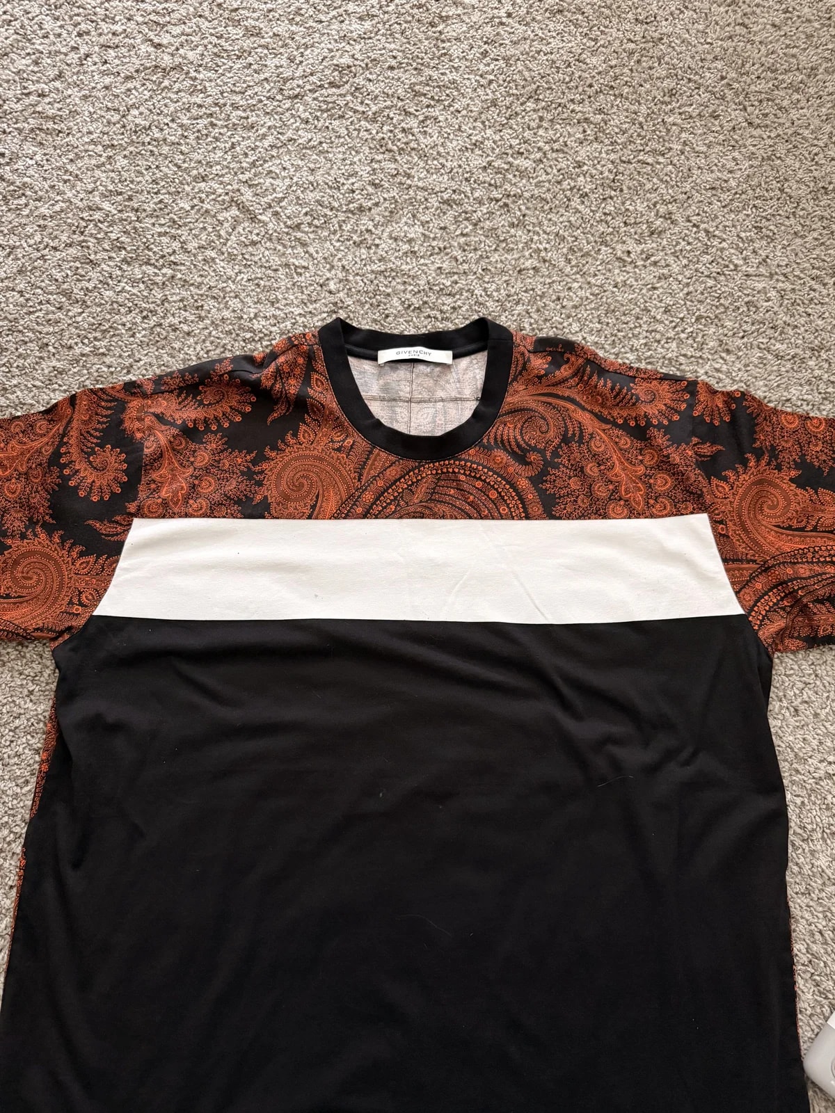 Givenchy — Givenchy S/s T-shirt 13-14 — streetwear — resale