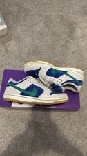 Nike SB — Size 7 - Nike SB Dunk - Hf3704-001 — Sneaker — resale