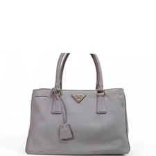 Prada — Prada Galleria Light (aa072326c9r) — Handbag — resale