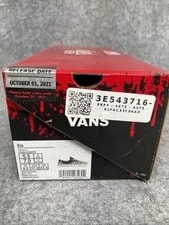 Vans X House of Terror Collab “It” Pennywise Checkerboard Era (M 5.5, W 7) 2