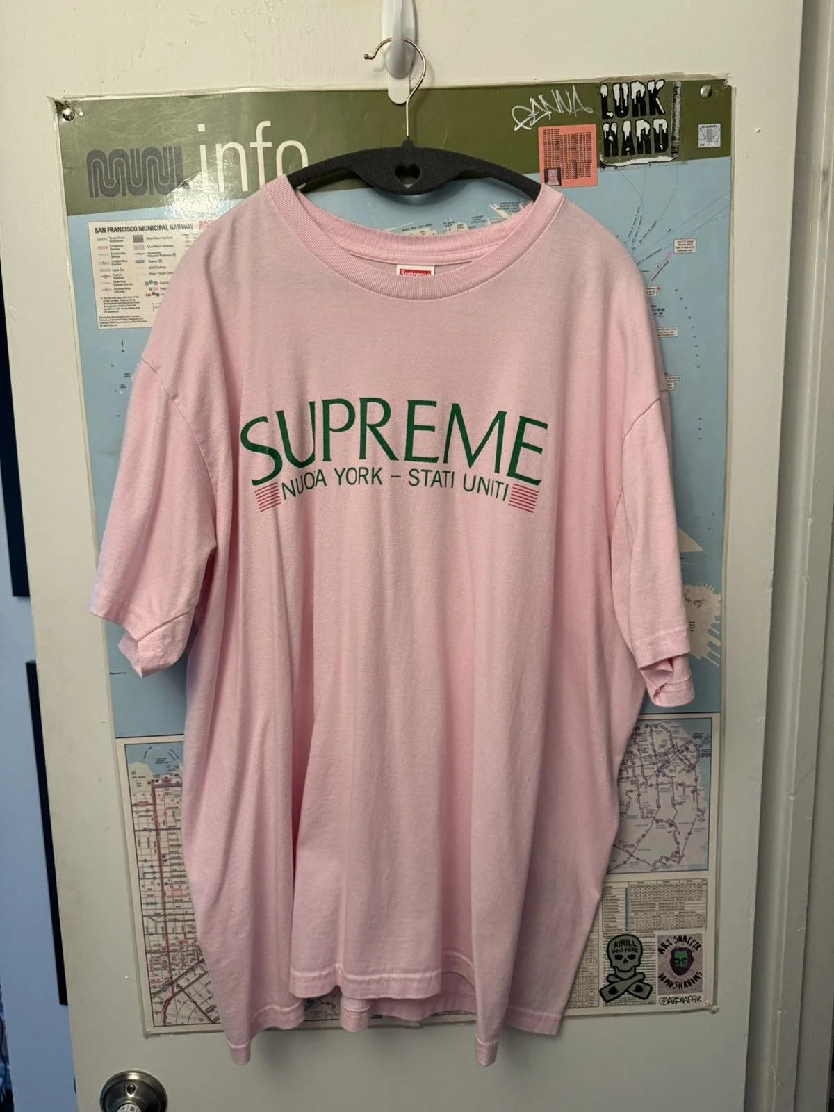 Supreme — Supreme Nuova York Tee Light — streetwear — resale