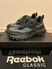 Reebok — 7.5US Reebok Zig Kinetica South 2 West 8 Collaboration Limited Edition — Sneaker — resale