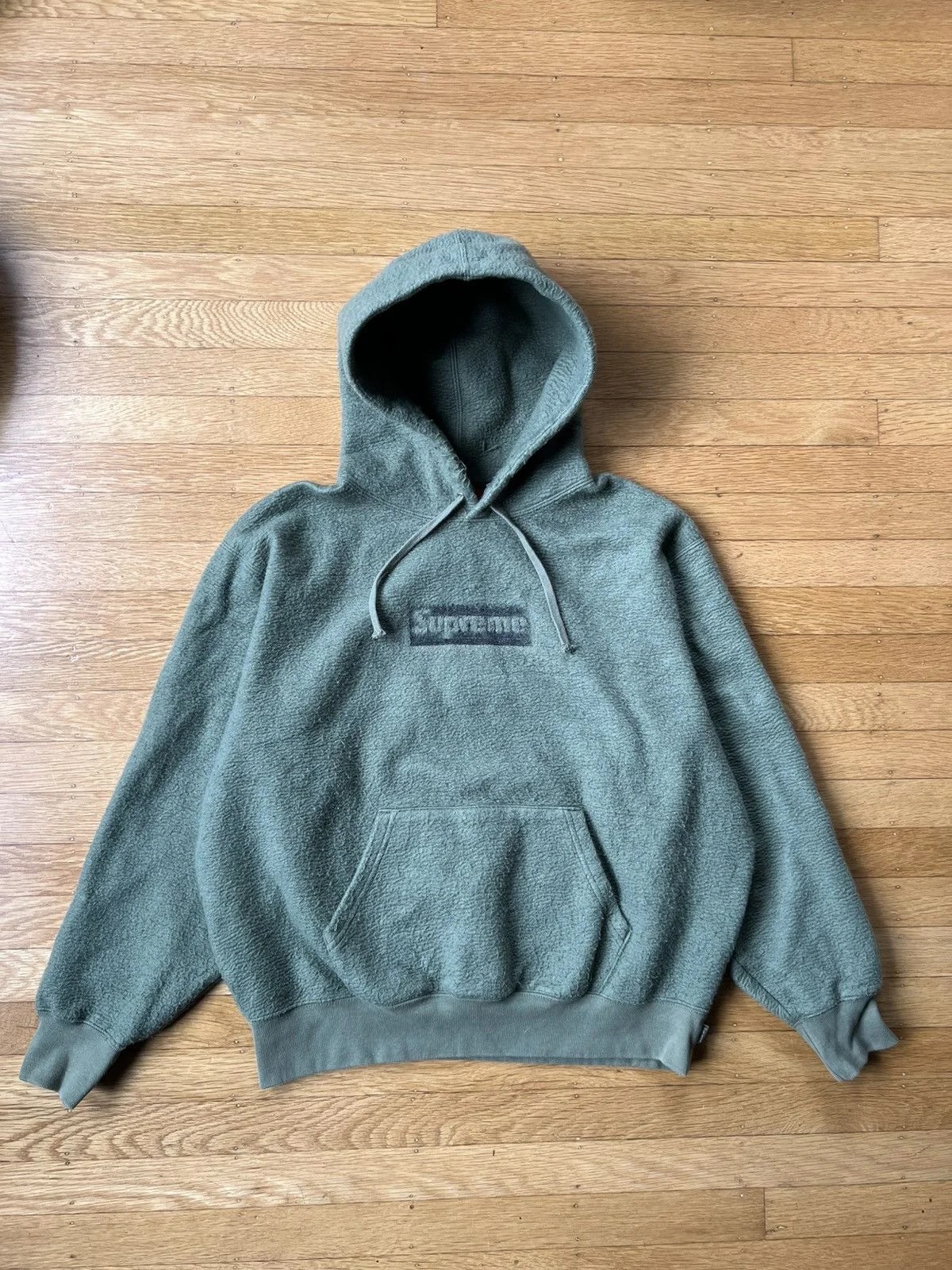 Supreme — Supreme Inside-Out Box Logo Hoodie — streetwear — resale