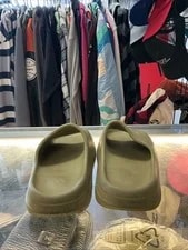 Yeezy Slides Size 11 Resin 4