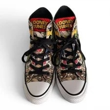 Converse — Converse Chuck Taylor All Star Looney Tunes 158235F High Top 5 7 — Sneaker — resale