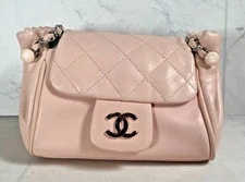 Chanel — Chanel Accordion Hobo Flap Lamb (A1G009196) — Handbag — resale