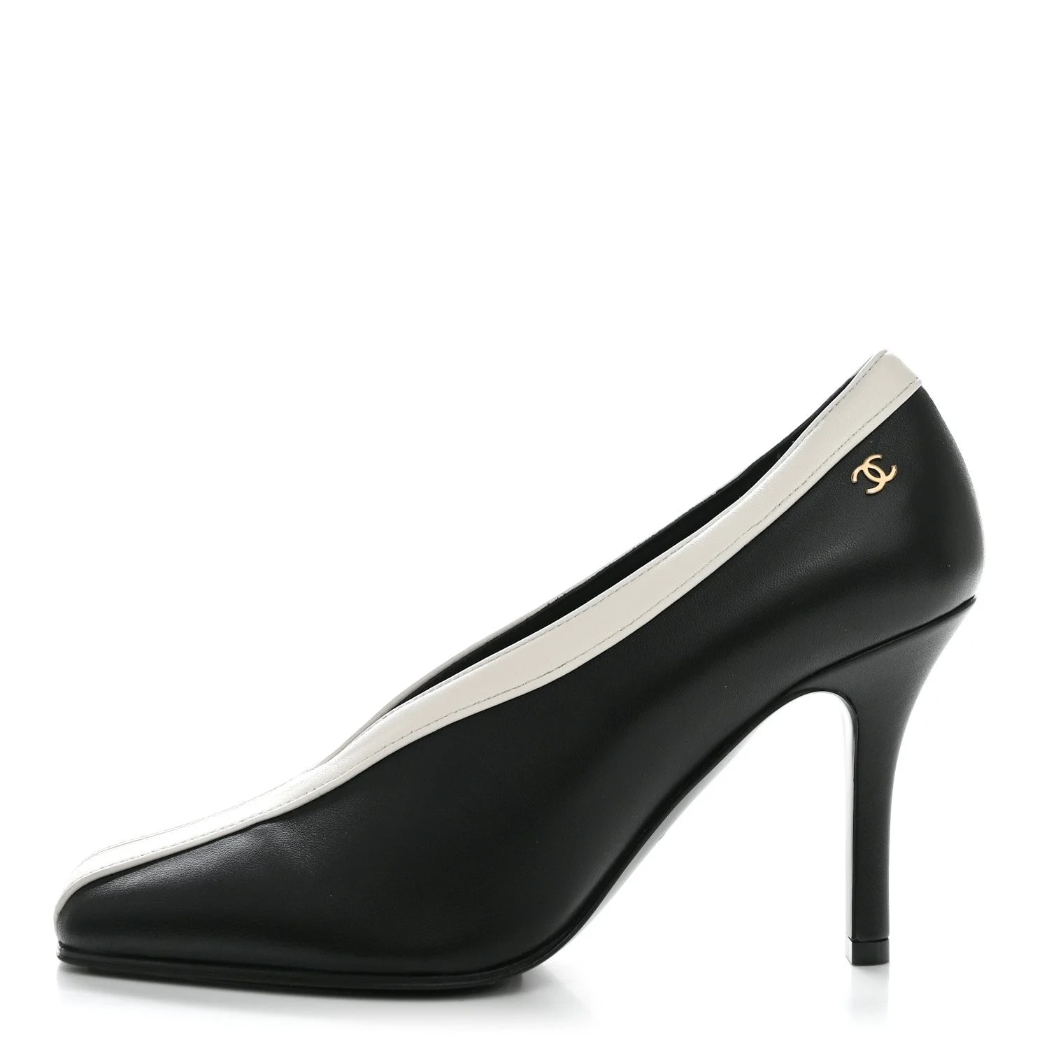 Chanel — 35.5 — Designer Shoe — resale