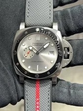 Panerai Submersible QuarantaQuattro Luna Rossa PAM01681 TO297985 2