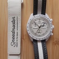 Swatch X Omega Snoopy Moonswatch Mission To the Moonphase + 2 Straps! 2