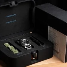 Panerai Submersible W/ Pam.guard Warranty Until 2027 W/ 2x Rubber Strap 196/1500 3
