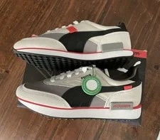 Puma Future Rider NES Super Mario Limited Edition Low Top 381250-01 2