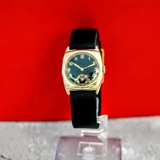 IWC Cal. C83 28mm Cushion Case 14K Gold Black Dial 2