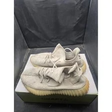 Yeezy Boost 350 V2 Gum Sole Athletic Shoes 2