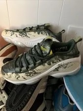 Reebok — Reebok DMX Run 10 Predator Pack Size 9 Fox Collab No Box — Sneaker — resale