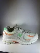 New Balance 2002R U2002RZD Apple ’S Sz 8.5 / ’S 2
