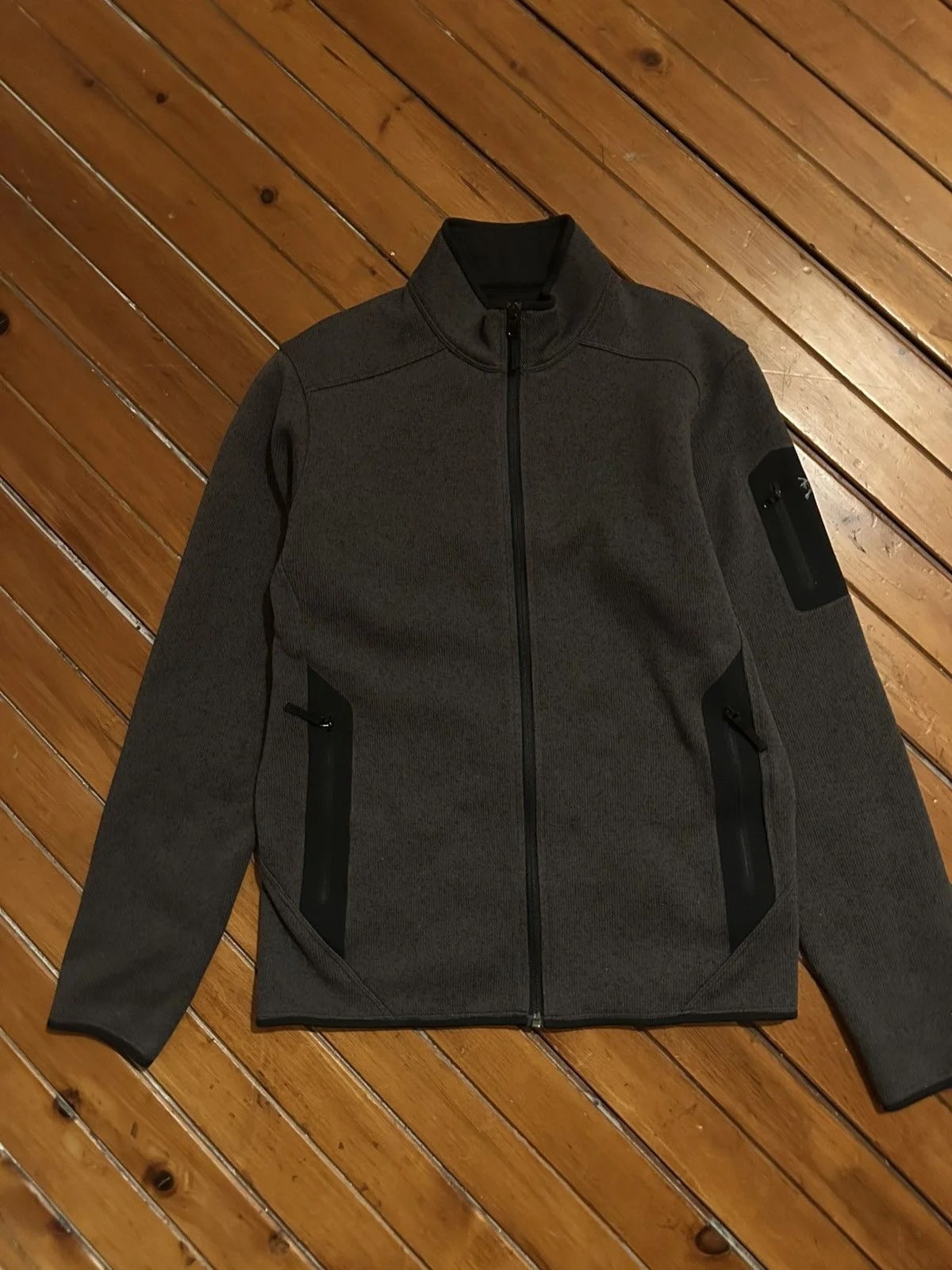 Arcteryx Covert Zipup — streetwear — resale