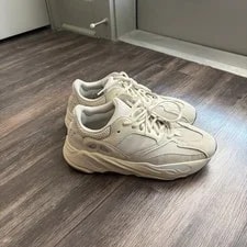 Yeezy — Size 7.5 Yeezy 700 Analog — Sneaker — resale