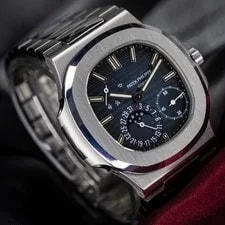 Patek Philippe Nautilus 5712/1A | 2013 Full Set 40mm 3